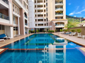 Patong605精装两卧泳池公寓 近芭东海滩酒吧街 生活便利